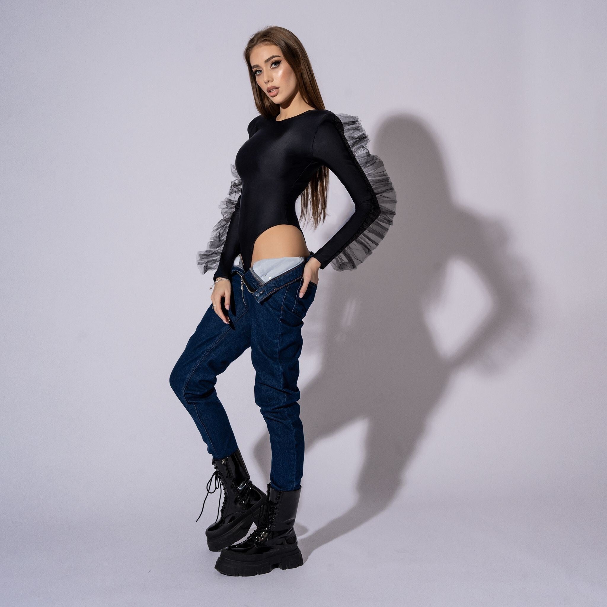 Body negru cu volane din tulle