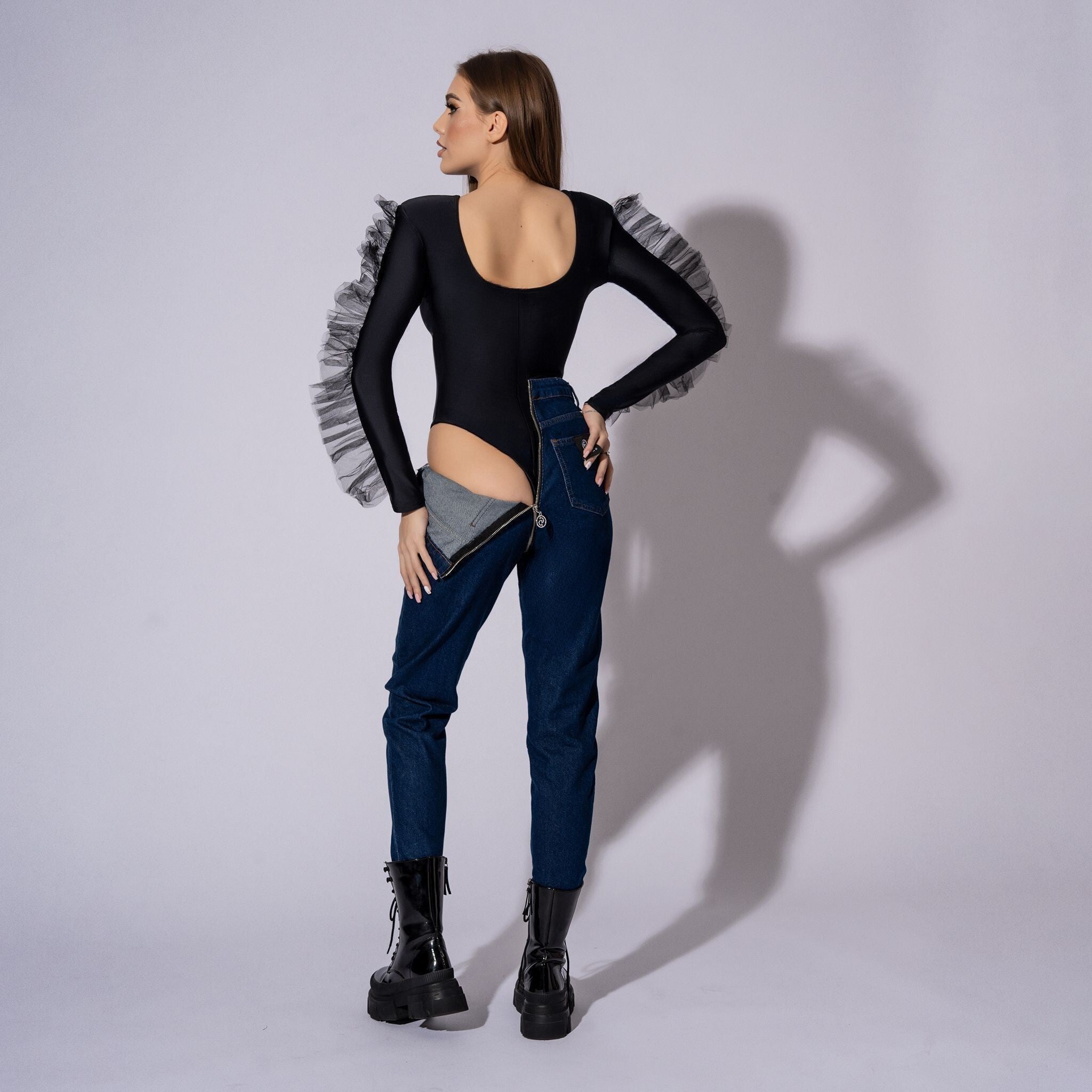 Body negru cu volane din tulle